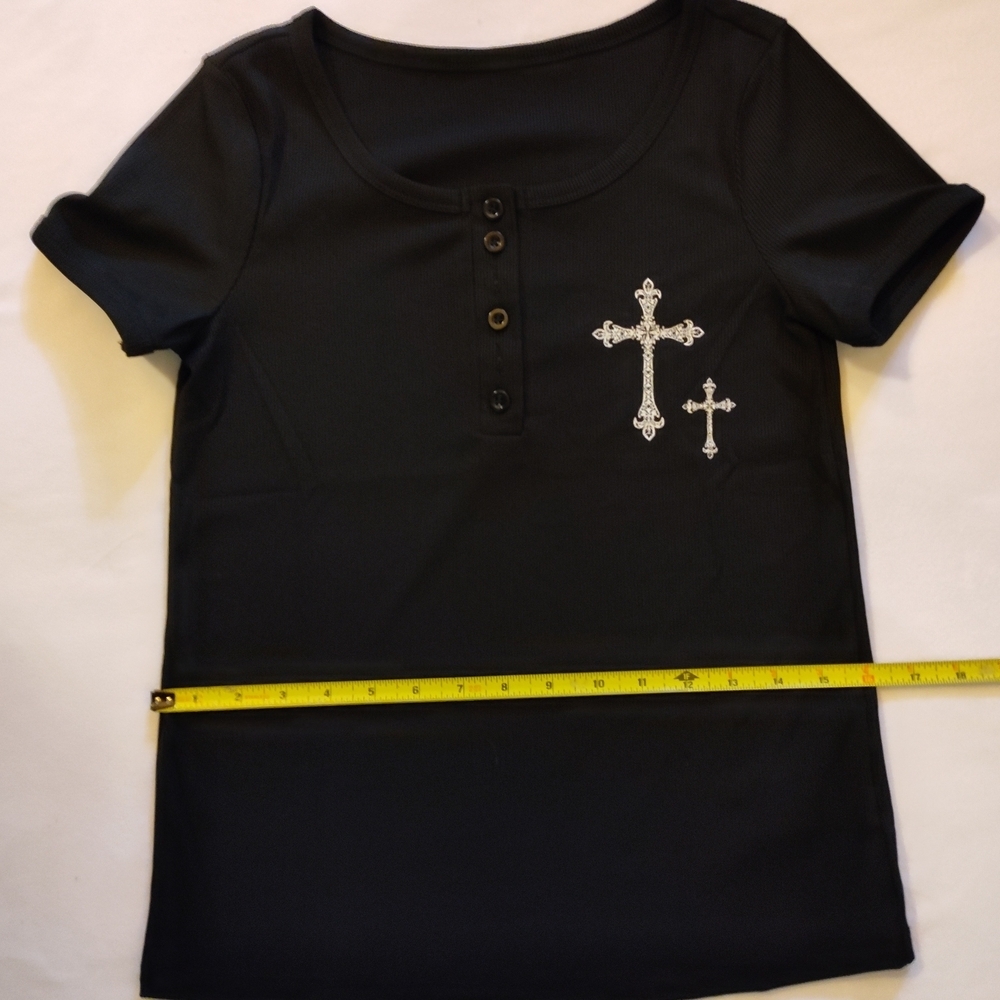 SHEIN Black Short Sleeve Tee with Cross Design NWOT - Picture 4 of 7